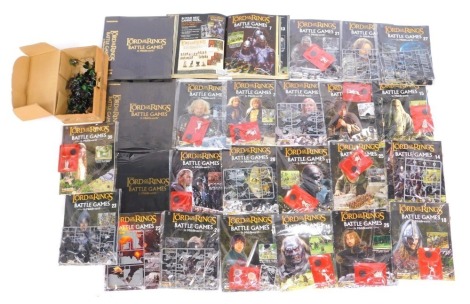 A group of Deagostini Games Workshop Lord of the Rings Battlegames magazines, and figures. (2 boxes)