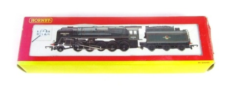 A Hornby OO gauge BR 2-10-0 Class 9F Evening Star locomotive, 92220, green livery, R2187, boxed.