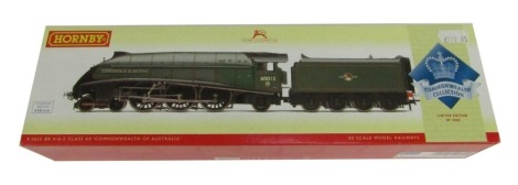 A Hornby OO gauge BR 4-6-2 Class A4 locomotive, 60012, Commonwealth of Australia, green livery, R2825, boxed.