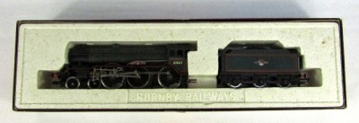 A Hornby Top Link OO gauge BR Class 317-4 locomotive and tender, 61662, Manchester United, green livery, R315, boxed. - 3