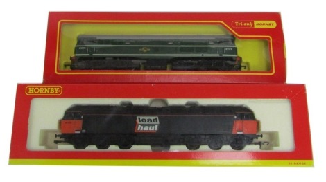 A Hornby OO gauge Loadall Co-Co Diesel electric Class 56 locomotive, 561009, R2074B, together with a Hornby OO gauge AIA-AIA diesel electric locomotive, D5572, green livery, R357.