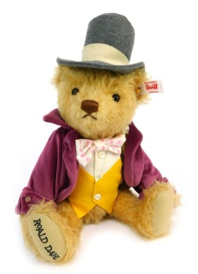 A Steiff Roald Dahl Willy Wonka Teddy Bear, limited edition 997/1916, 28cm high, boxed with certificate.