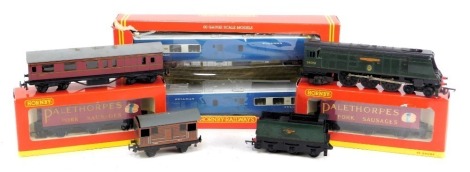 Hornby Tri-ang, Trix Twin Railways and other OO gauge, various scale model railway, including R6158 six wheel closed van Palethorpes Sausage, R356 Battle Of Britain Class locomotive Winston Churchill, 651 Goods brake BR, and 1571 bogie coach Second brake 