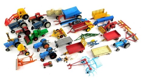 Britain's and Corgi diecast and plastic farming implements and tractors, including grain elevator, Matchbox Kingsize Claas combine harvester, Britain's Ford Super Major, Ford Super Major 5000 with side hoe, etc. (2 trays)