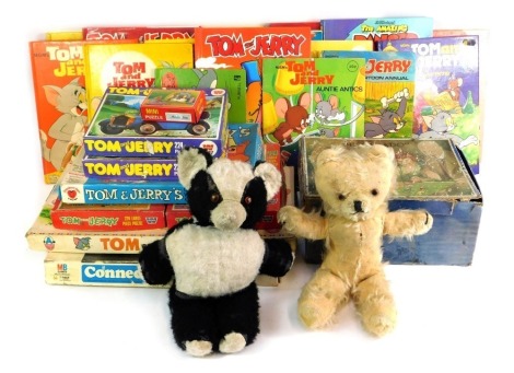 Various toys, games and annuals, to include two plush jointed Teddy bears, Escalado, Tom and Jerry board games, annuals, Connect 4, etc. (a quantity)