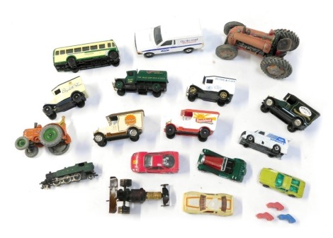 Diecast playworn vehicles, comprising Matchbox, Corgi and others, a Dinky Field Marshall tractor number 301, an N gauge Grafar Limited GWR green locomotive, tractor model, etc. (1 tray)