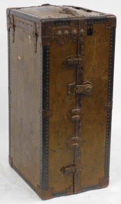 An early 20thC The Victor metal bound trunk, 45cm high, 102cm wide, 56cm deep. - 3