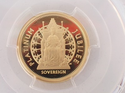 A Harrington and Byrne 2022 Queen Elizabeth II platinum jubilee gold proof sovereign, in presentation fitted case. - 2