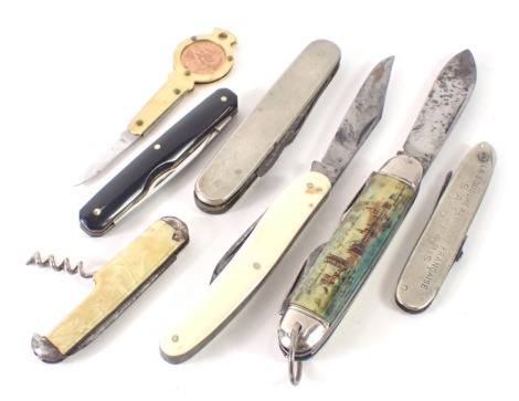 A group of pen knives, comprising two mother of pearl handled pen knives, two stainless steel pen knives, bone pen knife, and a 1955 farthing topped pen knife. (a quantity)