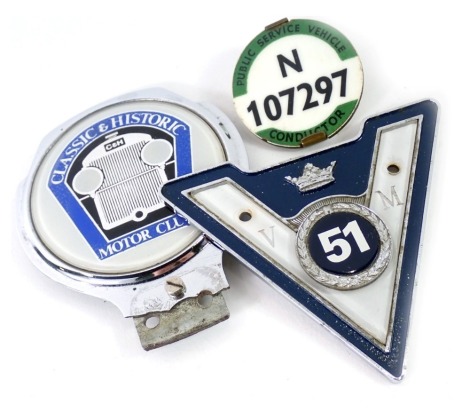 Three car and bus badges, comprising Classic and Historic Motor Club car badge, The VM, stainless steel blue car badge number 51, and Public Service History conductor badge for N107297. (3)