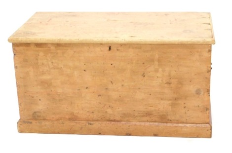 A Victorian stripped pine blanket box or tool chest, 94cm wide.