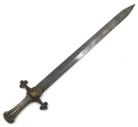 A Victorian 1856 pattern drummers' short sword, with a double edge blade, and stamped to the grip EX12, 61.5cm long.