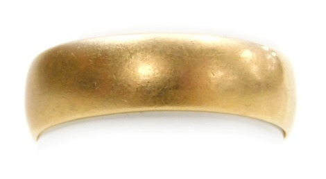 A Victorian 22ct gold wedding band, size K, 2.9g.