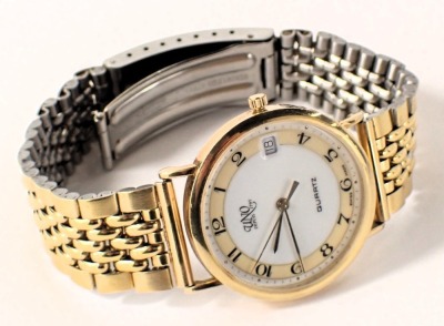 An Uno 9ct gold cased wristwatch, with a cream and white numeric dial, and date aperture, on a plated bracelet, the dial, 3cm diameter, 55.1g all in. - 5