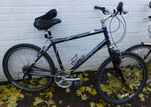 Trek navigator 300 price sale