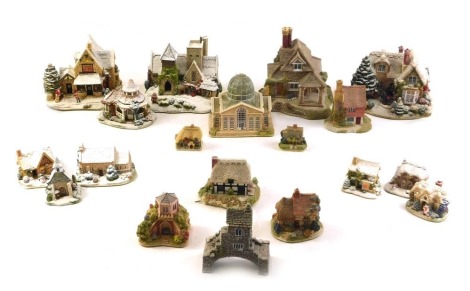 A quantity of Lilliput Lane cottages, to include Primrose Hill, Holy Christmas, The First Noel, etc., mainly boxed. (3 trays)