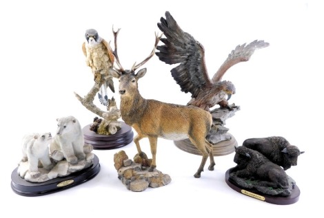 Five various animal figure groups, comprising Country Artists red deer stag Majestic Presence, eagle on perch unmarked, Sheraton and Simpson bird of prey on perch, and unmarked polar bear and buffalo. (1 tray)