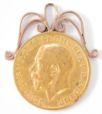 A George V gold full sovereign, dated 1914, in yellow metal mount, 8.7g. - 2