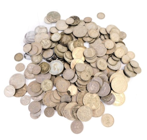 George V and later coinage, to include crowns, half crowns, modern fifty pence pieces, ten pence pieces, etc. (a quantity)