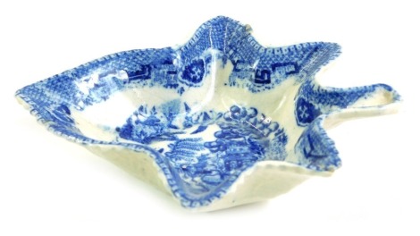 A 19thC Staffordshire blue and white Willow pattern moulded leaf pickle dish, 12cm wide.