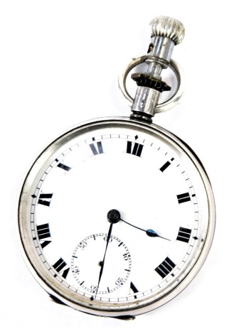 An early 20thC gentleman's silver cased pocket watch, open face, keyless wind, circular enamel dial bearing Roman numerals, subsidiary seconds dial, fifteen jeweled Swiss movement, the case of plain form. (AF)