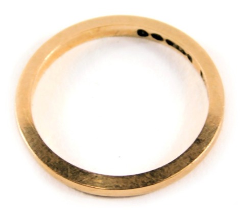 A 9ct gold wedding band, of plain design, ring size M, 1.6g.