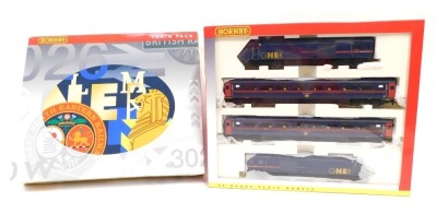 A Hornby OO gauge GNER HST125 train pack, comprising power car, dummy car, and two coaches, R2612, boxed.