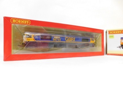 A Hornby OO gauge Class 66 diesel electric locomotive Cambridge PSB, 66733, GB Rail Freight blue, R3916, boxed. - 2