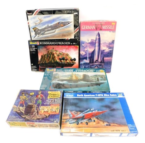 Dragon, Revell, Trumpeter and other model kits, including Dragon 1-35 scale German V2 missile Special Hobby X15A-2, a Russian Submarine SSBN Typhoon class, North American F-107A Ultra Sabre, etc., boxed. (a quantity)