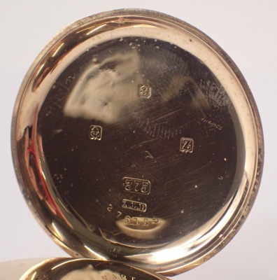 A 9ct gold half hunter Waltham pocket watch, the outer case with black enamel Roman numeric border, opening to reveal a white enamel with silvered hands, seconds dial with blue hand and bezel wind, stamped ALD, Birmingham 1924, 95.7g all in. - 3