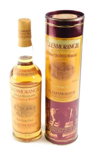 A bottle of Glenmorangie single highland malt scotch whisky, aged ten years, boxed.