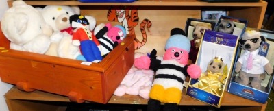 Toys, A selection of soft toys, including Teddy bears, Meerkats, etc. (1 shelf)