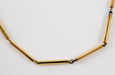 An 18ct gold necklace, with rectangular links, 46cm long, 7.7g. - 2