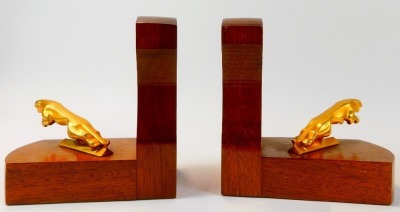 A pair of 20thC oak Jaguar car L shaped bookends, each mounted with a brass cast metal figure of a jaguar mascot, 17cm high, together with a similar cast metal jaguar, 13cm long. - 2