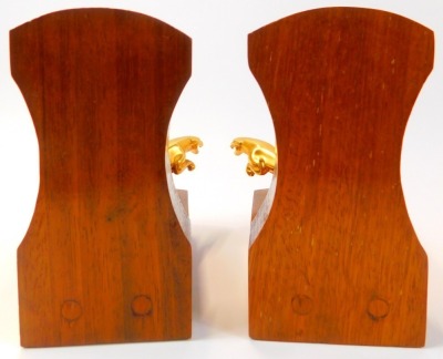 A pair of 20thC oak Jaguar car L shaped bookends, each mounted with a brass cast metal figure of a jaguar mascot, 17cm high, together with a similar cast metal jaguar, 13cm long. - 3