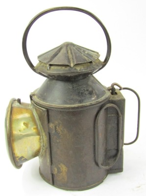 A black painted metal SER railway lantern, 30cm high. - 3