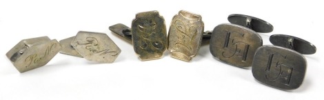 Three pairs of Swedish silver cufflinks, with monogram engraving, 31.0g.