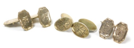 Three pairs of Swedish silver cufflinks, with monogram engraving, 28.6g.