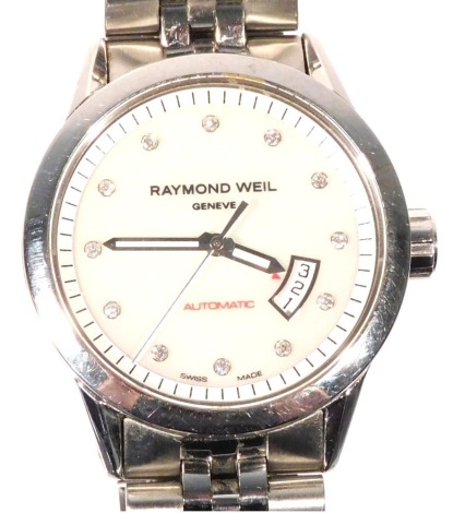 A Raymond Weil lady's stainless steel cased wristwatch, circular pearlescent dial set with diamonds, centre seconds, date aperture, automatic movement, serial no. K094503, on a bracelet strap, boxed with guarantee.