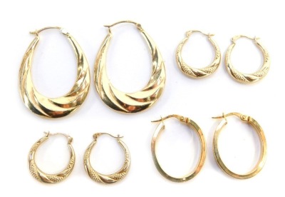 Four pairs of earrings, yellow metal, 5.5g.