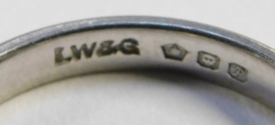 A platinum wedding band, size M 1/2, 4.3g. - 3