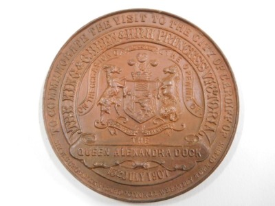 An Edward VII and Queen Alexander commemorative medallion, to commemorate the visit to the city of Cardiff, in Queen Alexandra Dock 13th July 1907. - 2