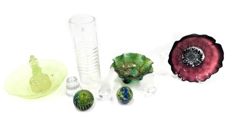 Glassware and crystal including Carnival bowl, Medina paperweight, etc