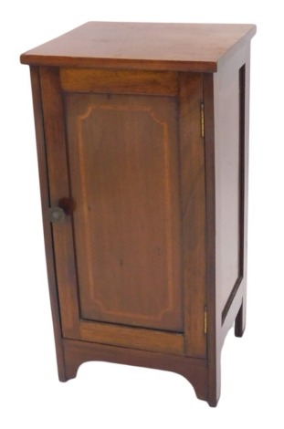 An Edwardian cross banded mahogany pot cupboard.