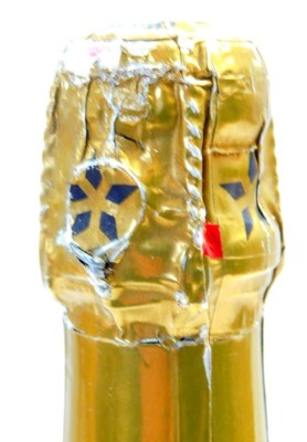 A bottle of 1985 Moet & Chandon champagne, 75cl. - 3