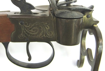 A novelty flintlock pocket pistol table lighter, with brass candle holder, 13cm long. - 3