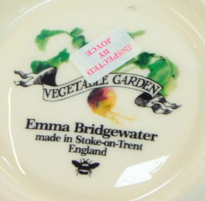 A group of Emma Bridgewater pottery from the Vegetable Garden series, comprising an oval platter in the Artichoke pattern, 36cm wide, and two small bowls decorated with garlic and chilli, 12.5cm diameter. (3) - 6