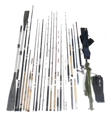 Fishing rods and reels, to include an Omni 070 bearing, two boat oars, split cane fishing rods, fibre glass rod, mainly unbranded, a Silstar X-Citer Boat 3607050 fibre glass rod, Shakespeare Elite Boat rod, and others. (a quantity)