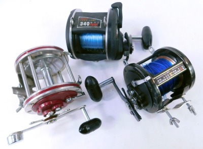 Fishing tackle, comprising spool reels, Penn 1000, Sigma 2951-380, Shakespeare 2153, Storm Force 60, Penn 340, boxed, and various line. (1 box) - 3