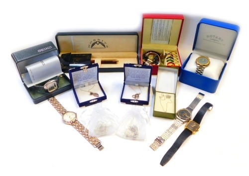 A group of fashion watches, to include Seiko, Rotary and others, interchangeable dials and knot ware necklaces. (1 tray)